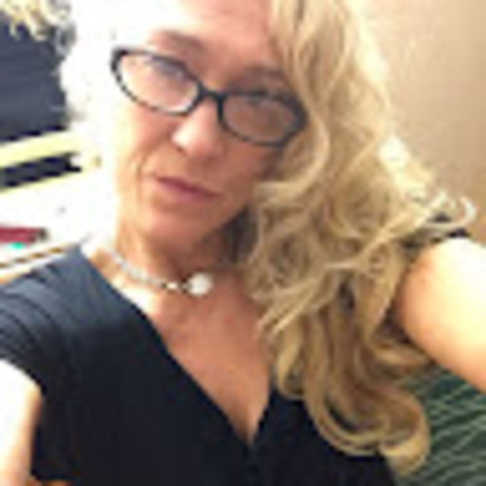 Meet your Posher, Stacy
